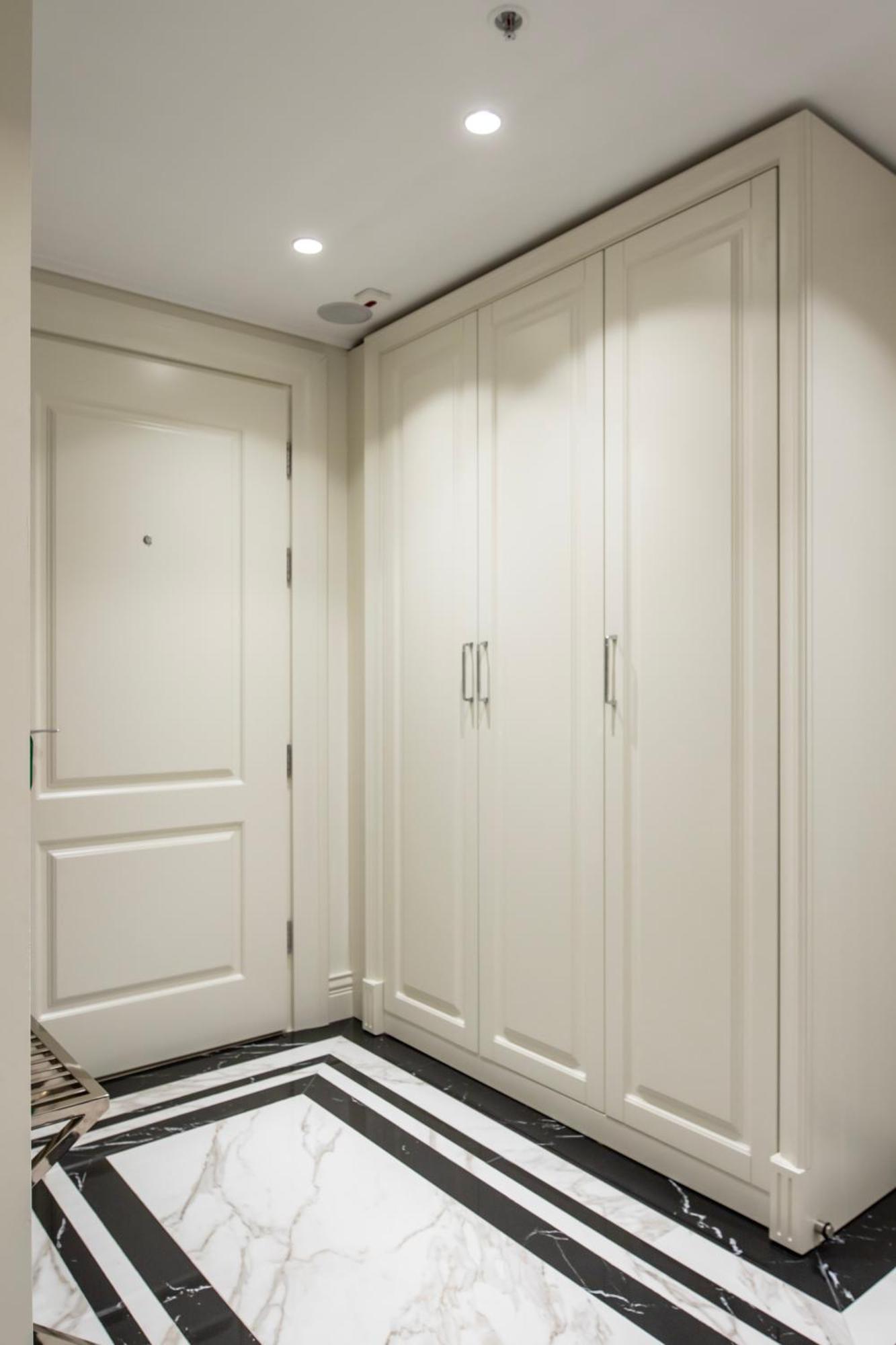 Xheko Imperial Luxury Hotel & Spa ติรานา ภายนอก รูปภาพ A wardrobe